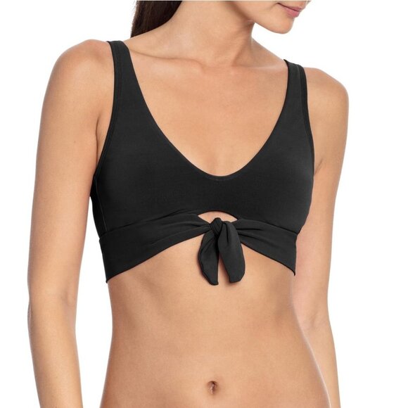 Robin Piccone Other - NWOT ROBIN PICCONE Ava Knot Front Bikini Top